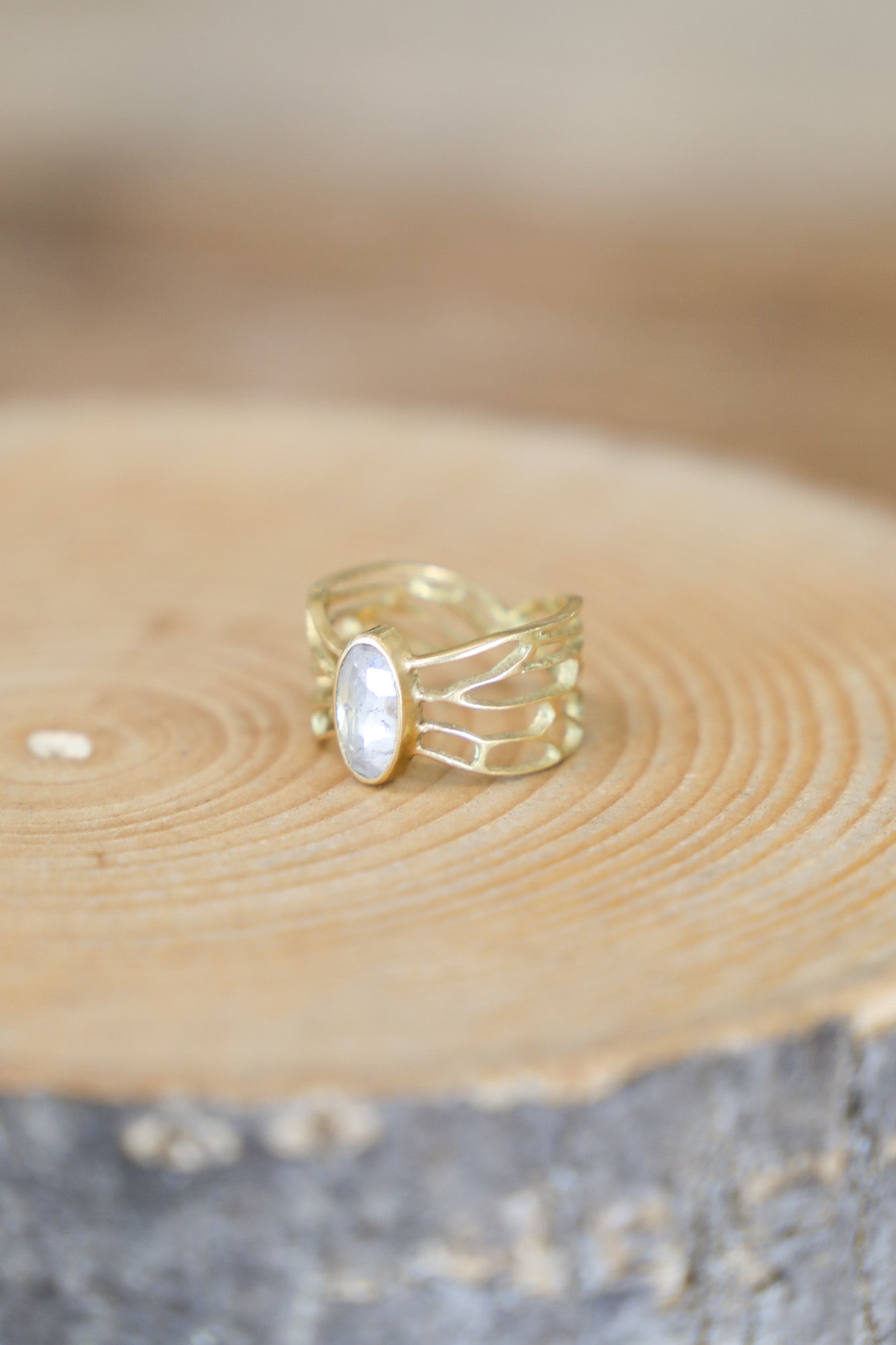 AF (C) 18k YG & Rose Cut Diamond Cicada Wing Ring