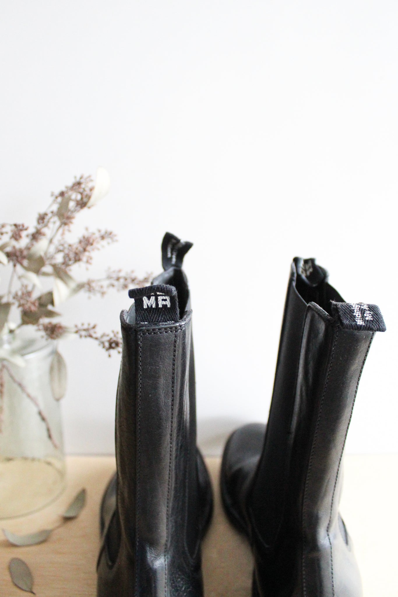MOMA Kurni Chelsea Boot