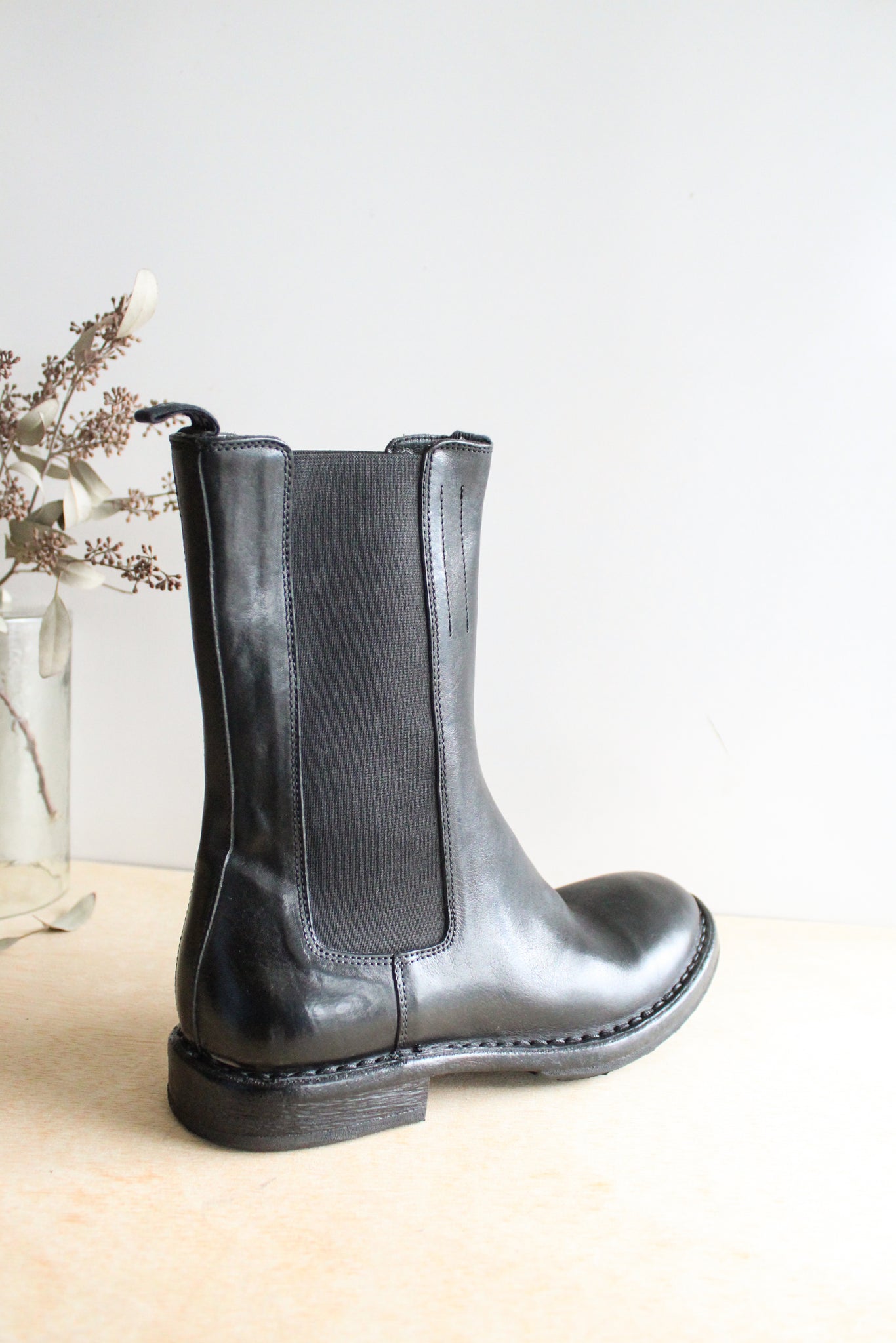 MOMA Kurni Chelsea Boot