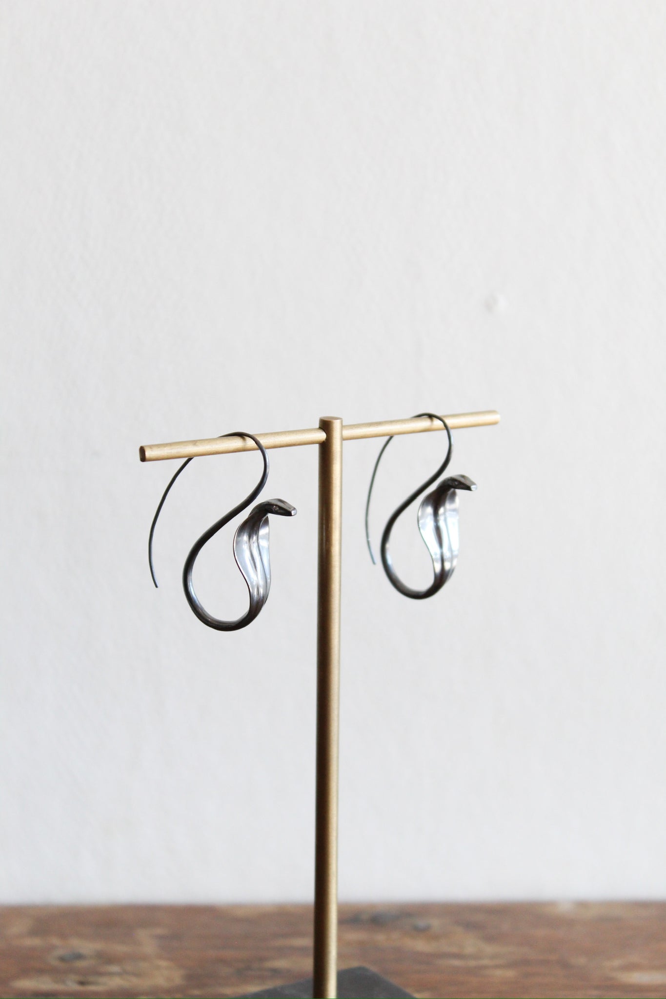 Annette Ferdinandsen Ox SS Cobra Earrings w/Diamond Eyes