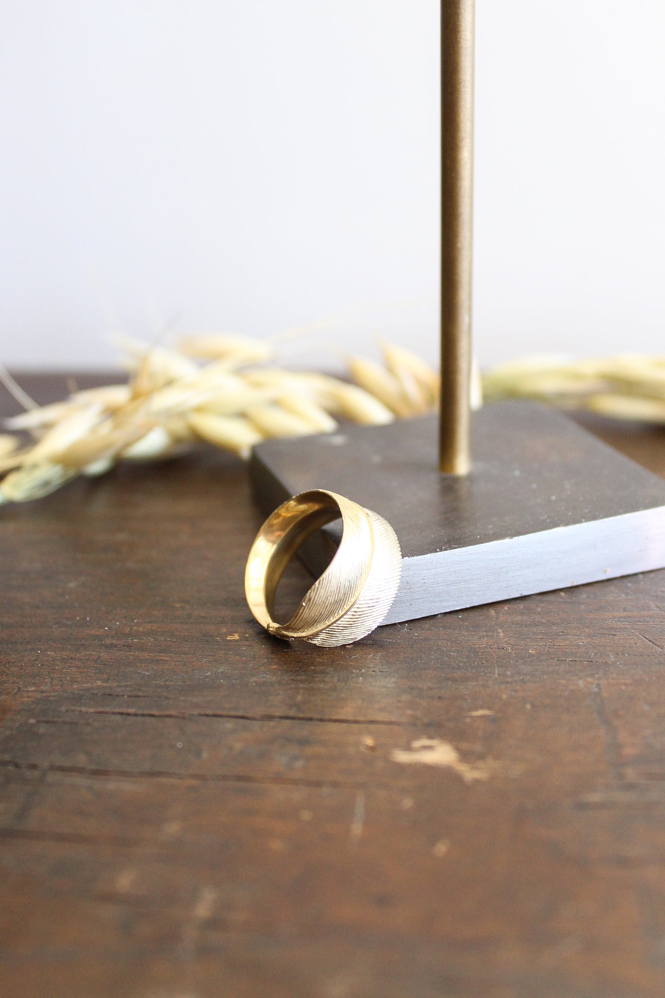 Annette Ferdinandsen 10k Feather Ring Size 6.5