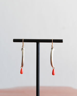 Annette Ferdinandsen Small SS Talon Earrings w/Coral