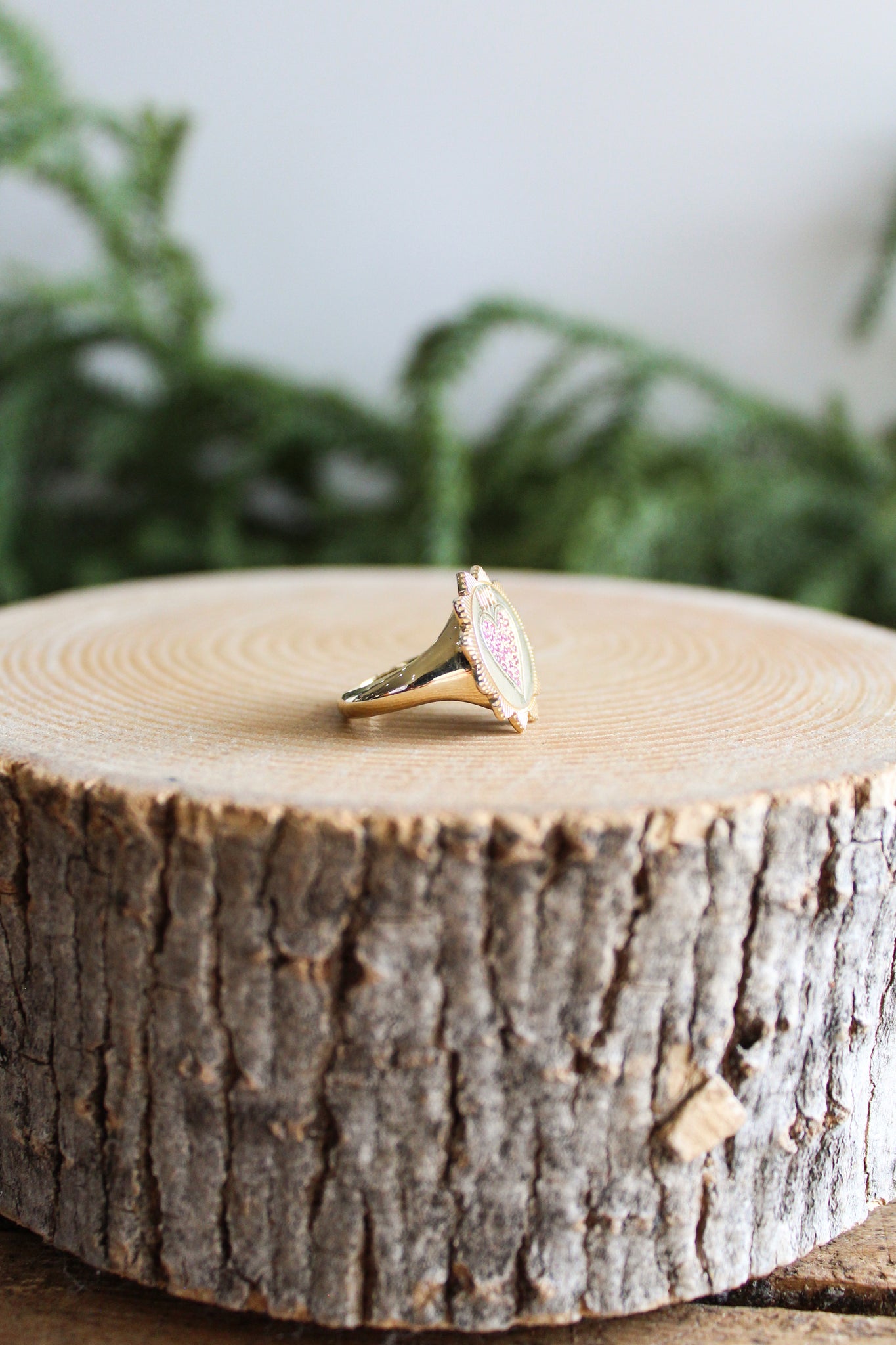 NOUSH La Fortuna Signet Ring Love