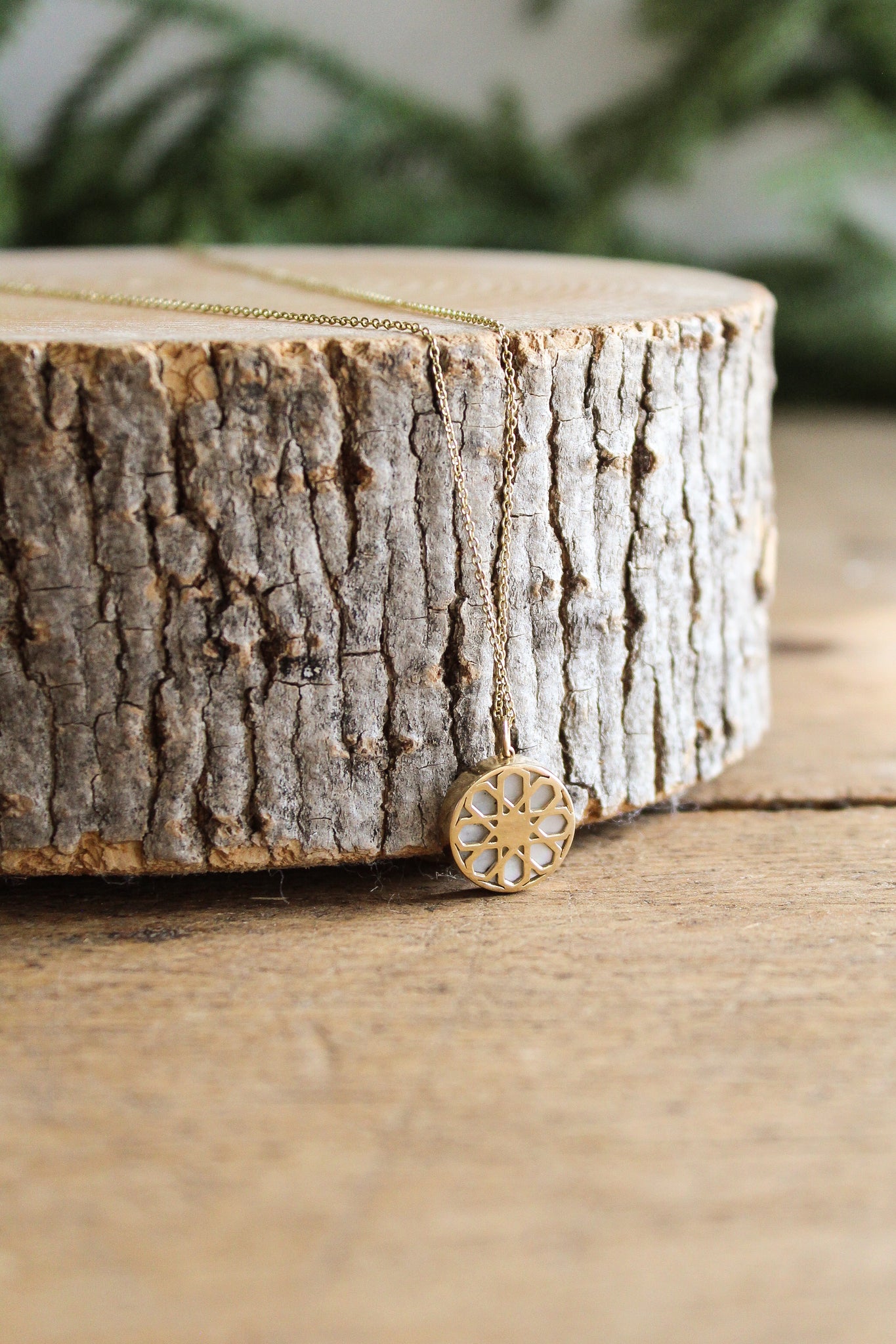 NOUSH 14k YG Snake Necklace w/MOP & Diamonds