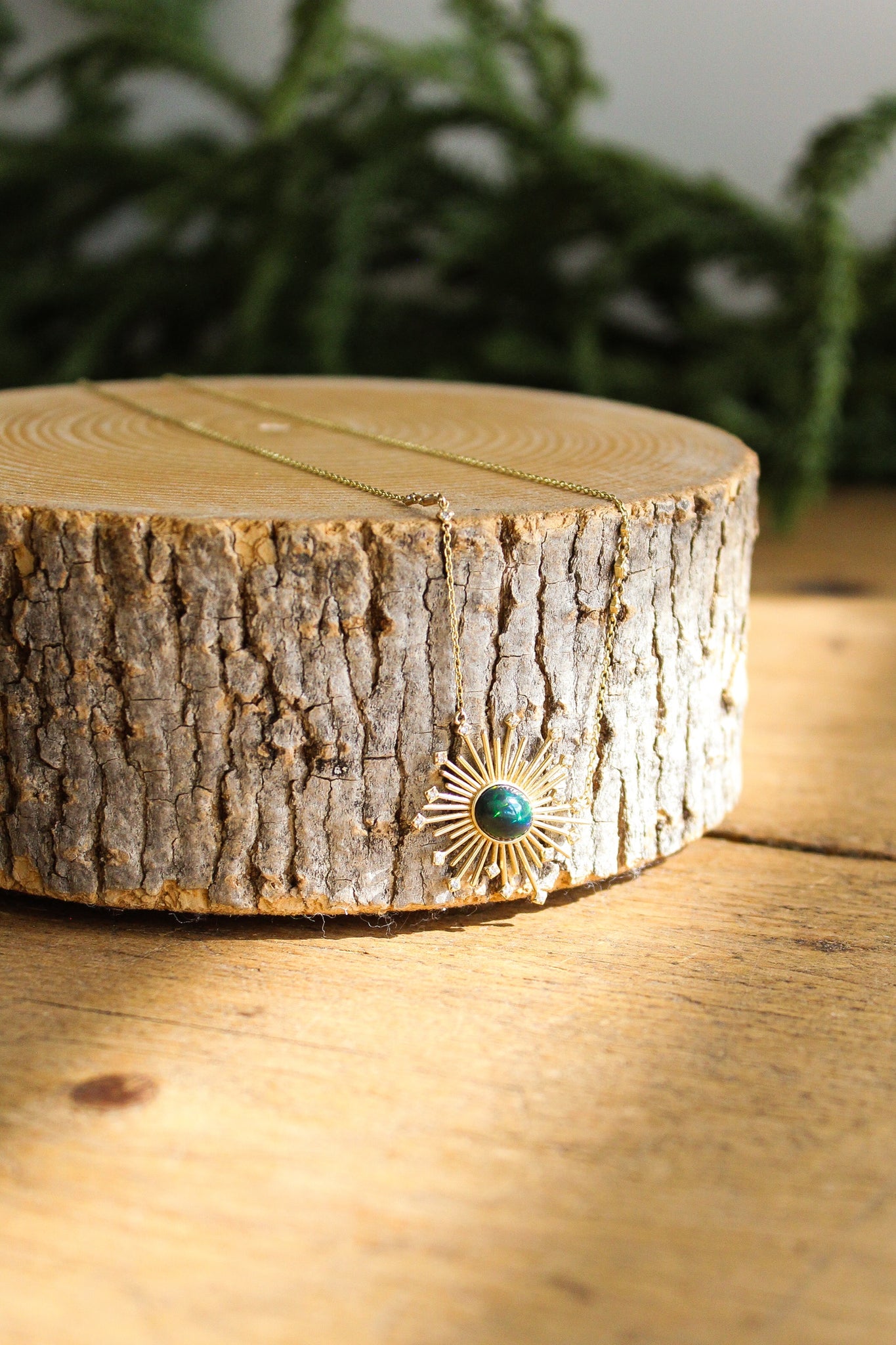 NOUSH Glow Necklace w/Green Opal