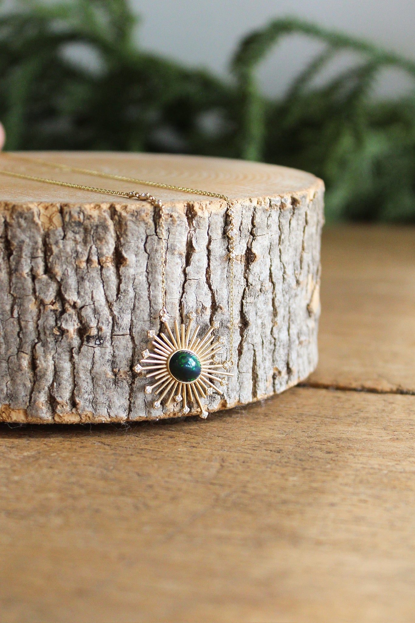 NOUSH Glow Necklace w/Green Opal