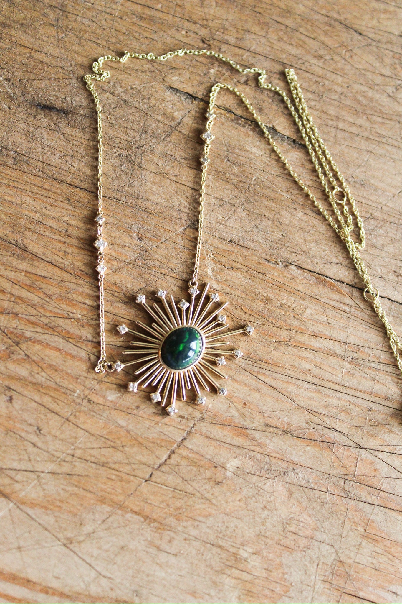 NOUSH Glow Necklace w/Green Opal