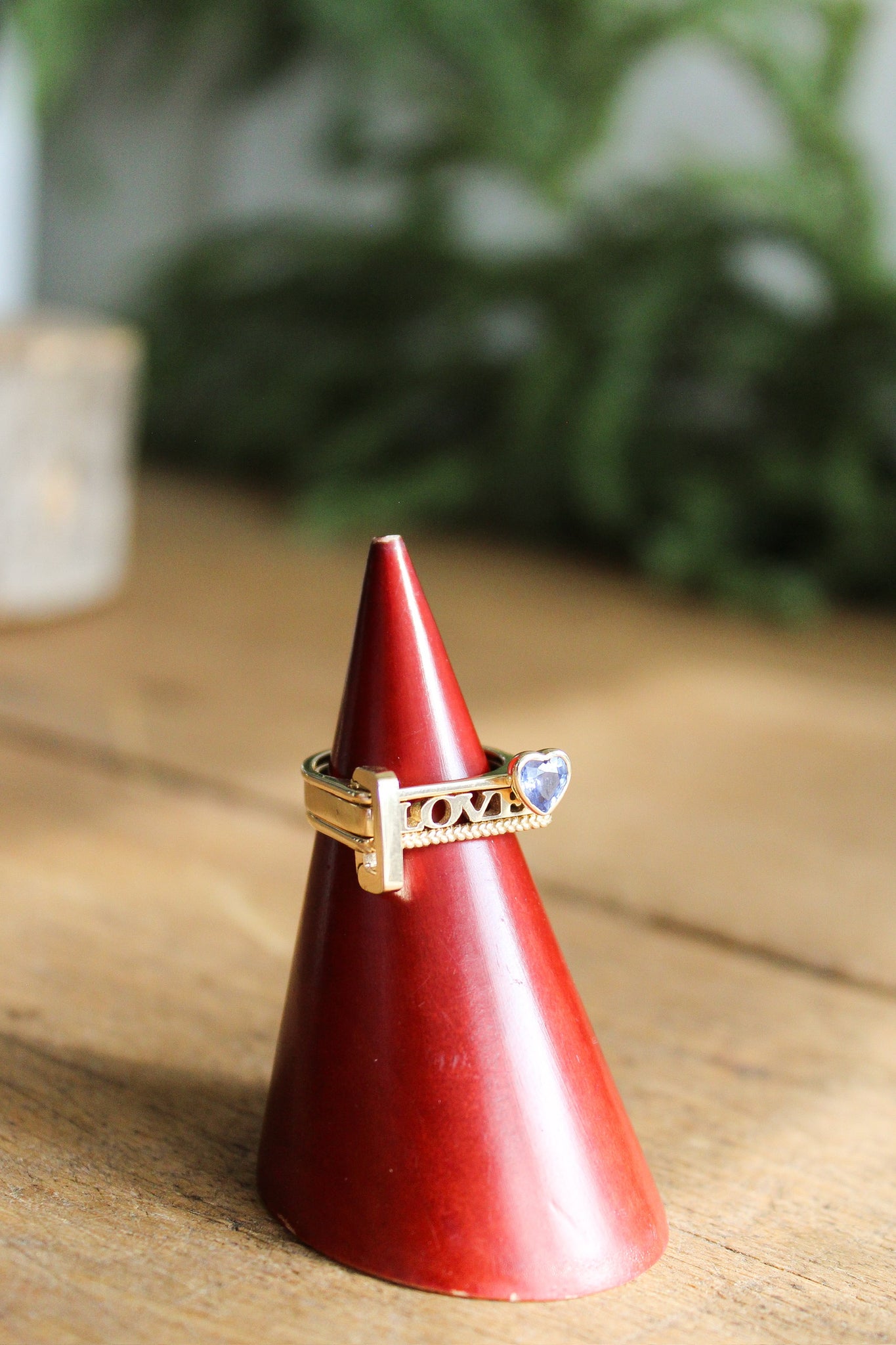 NOUSH Linqd Ring Blue Sapphire Heart