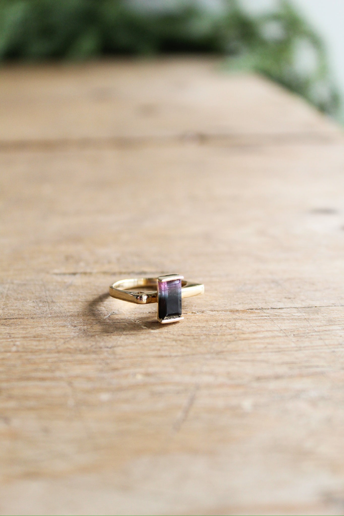 NOUSH Linqd Ring Large Dk Green/Purple Tourmaline