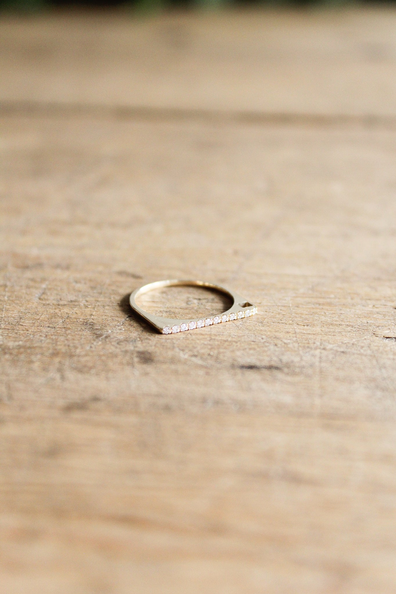 NOUSH 14k YG 6.5 Linqd Band w/Tiny Pave Diamonds